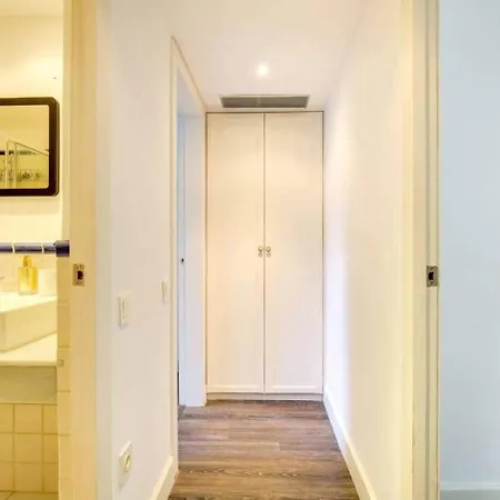 Colorful With Cozy Terrace In Gracia Appartement *