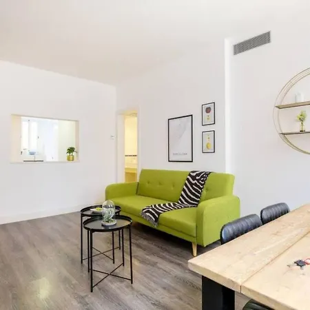 Colorful With Cozy Terrace In Gracia Apartmán Barcelona